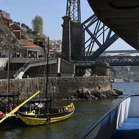 Invicta Ribeira Boat Hotel na wodzie Porto