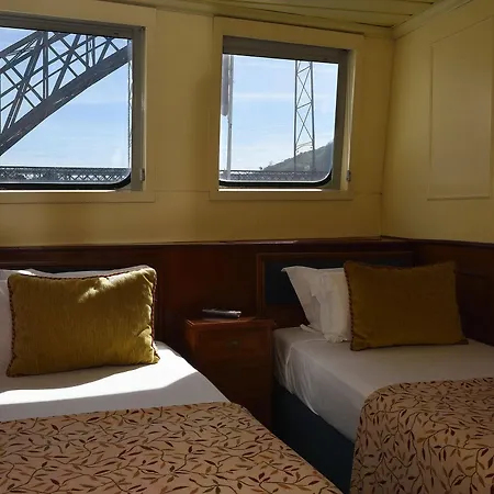 Hotel na wodzie Invicta Ribeira Boat 3*